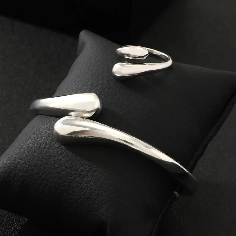 2Pcs Vintage Chunky Waterdrop Bangle Ring Set For Women Fashion Simple Geometric Thick Jewelry Set Trendy Party Jewelry Gift